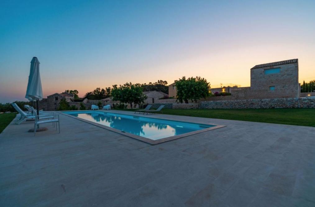 Baglio Cella - Appartamenti Per Vacanze Modica Exterior photo