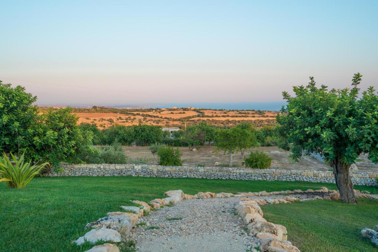 Baglio Cella - Appartamenti Per Vacanze Modica Exterior photo